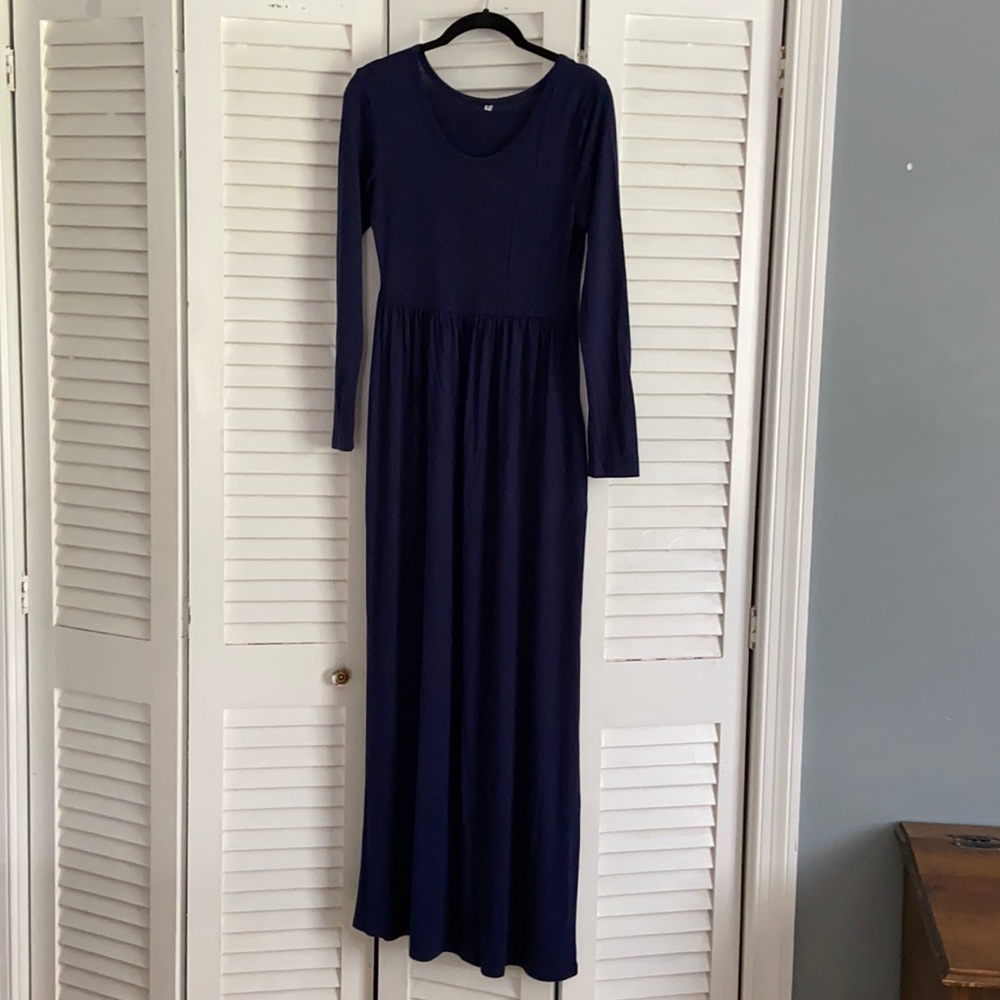Navy maxi